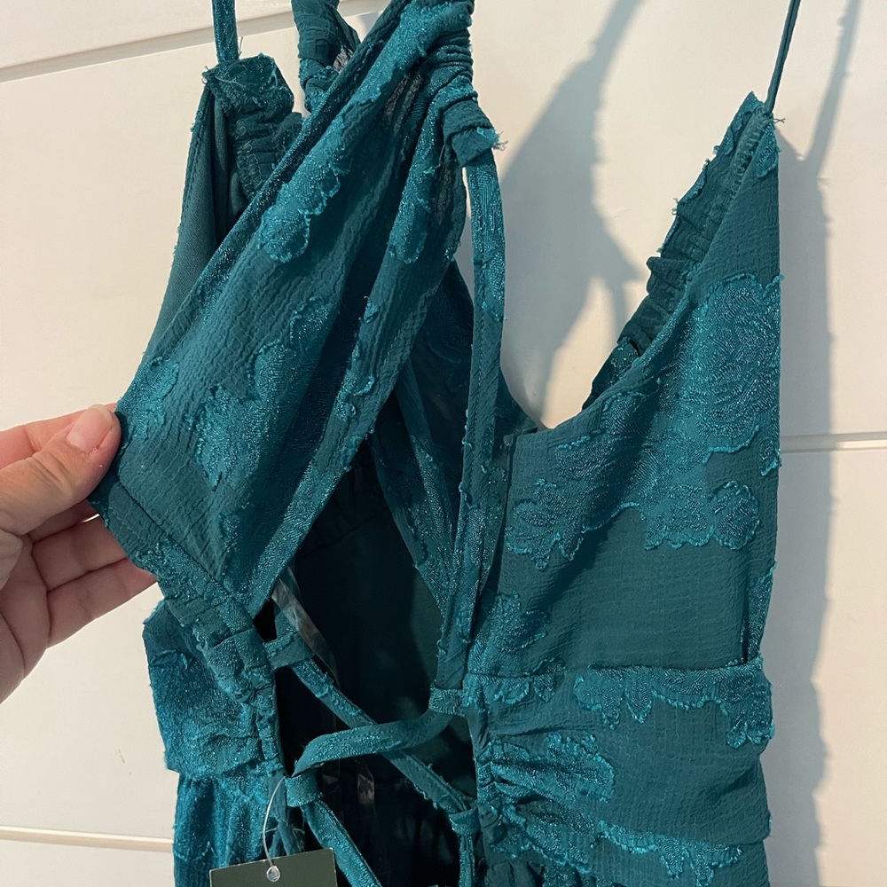 BNWT beautiful dark turquoise open back dress size Large - Picture 8 of 11